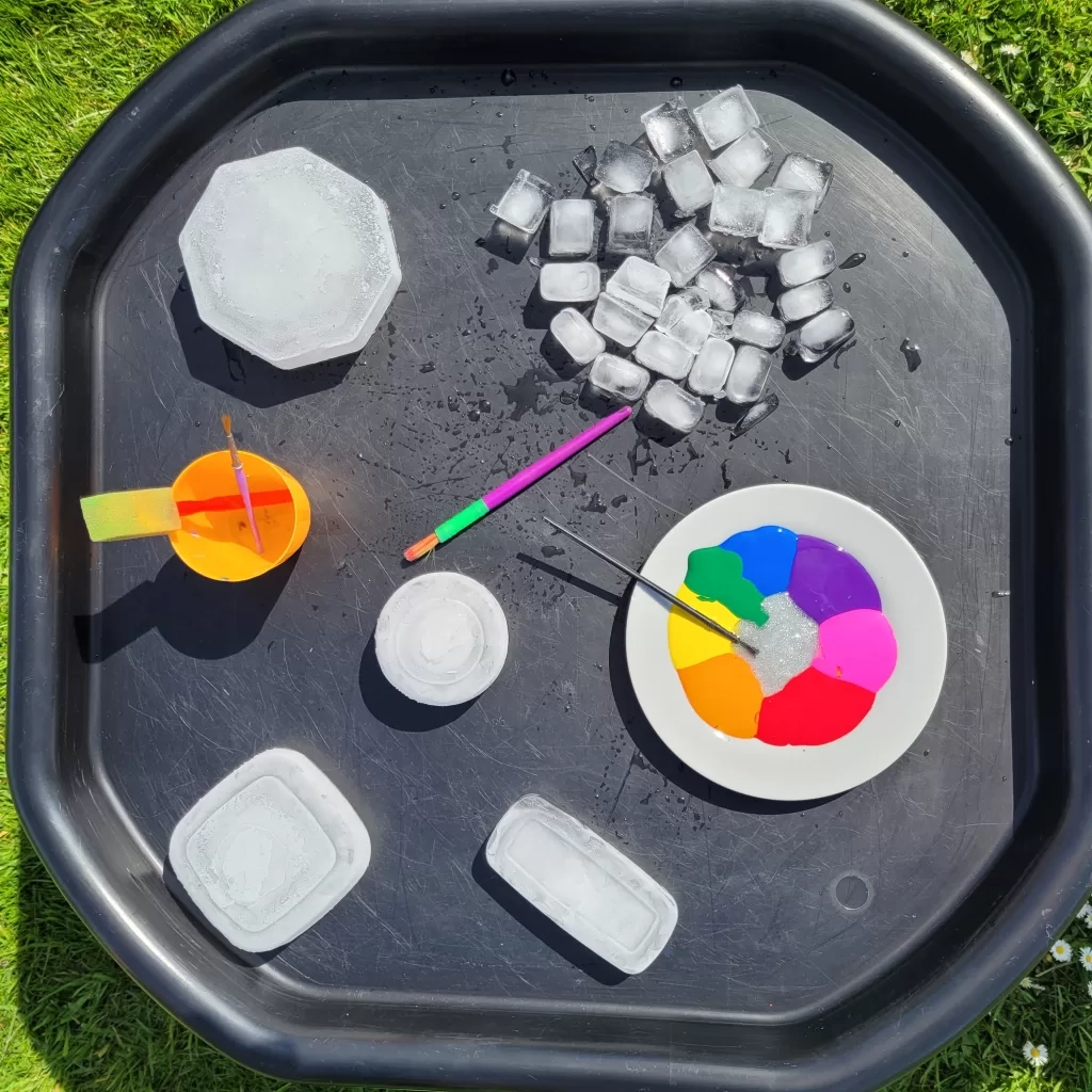 10+ Painting Tuff Tray Ideas For Toddlers And Preschoolers : Fun And ... pertaining to