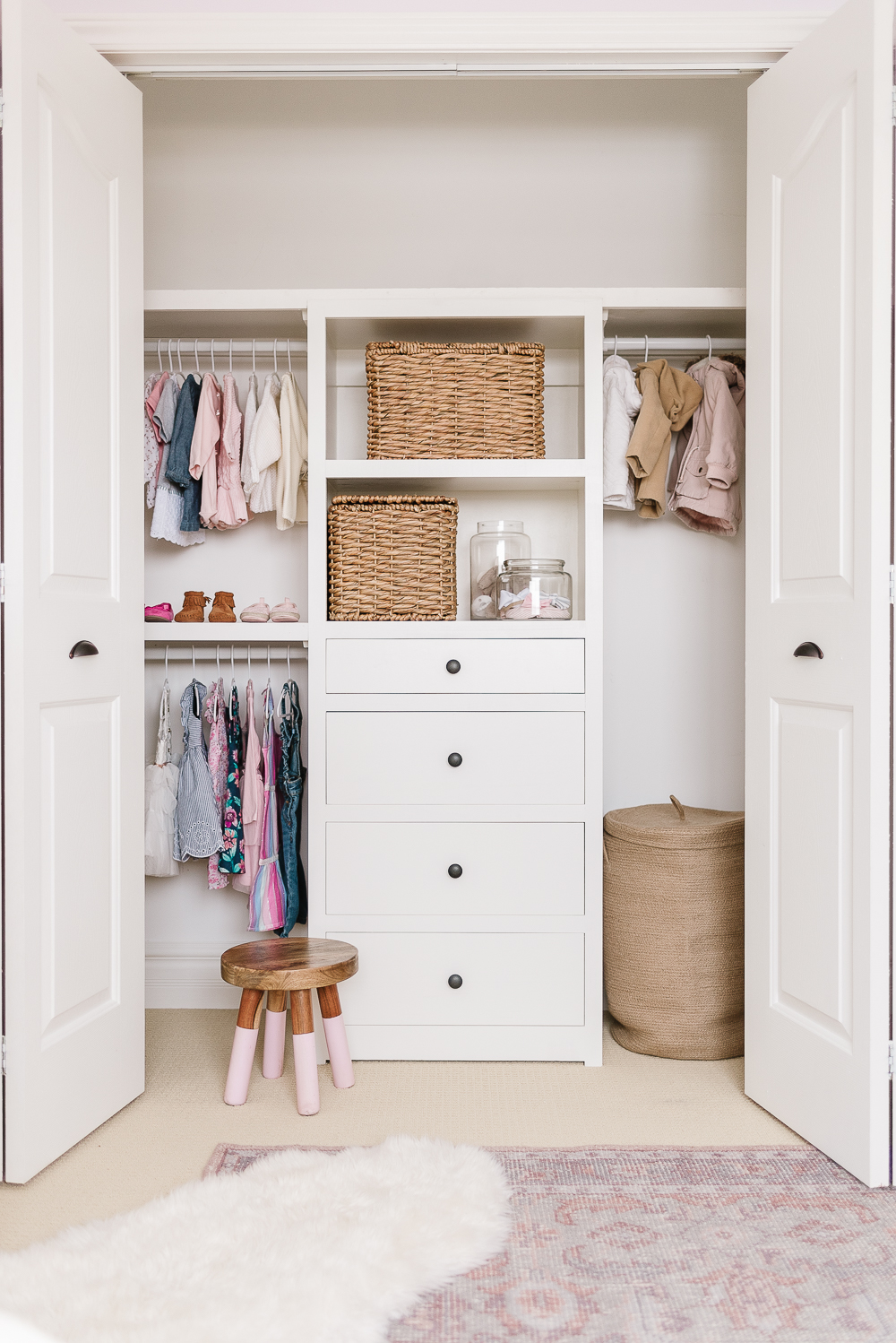 These Kids Closet Organization Ideas Are Designed To Keep Little One's ... with Key Features to Look for in a Kid's Wardrobe