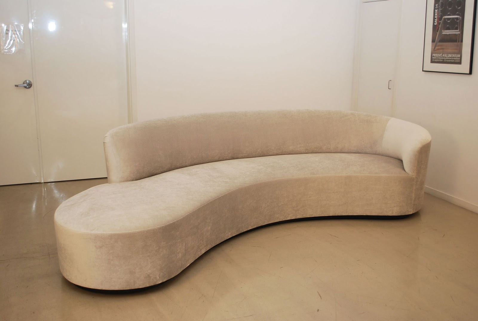 Amazing Contemporary Curved Sofa Designs Ideas - Live Enhanced with