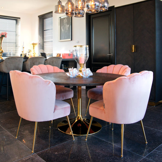 Discover The Elegance Of Our Round Black Oak Dining Table in The Craft Behind a Perfectly Round Black Oak Dining Table