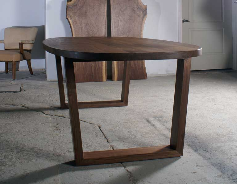 The Enduring Appeal of Walnut Dining Tables with Grooved Tops