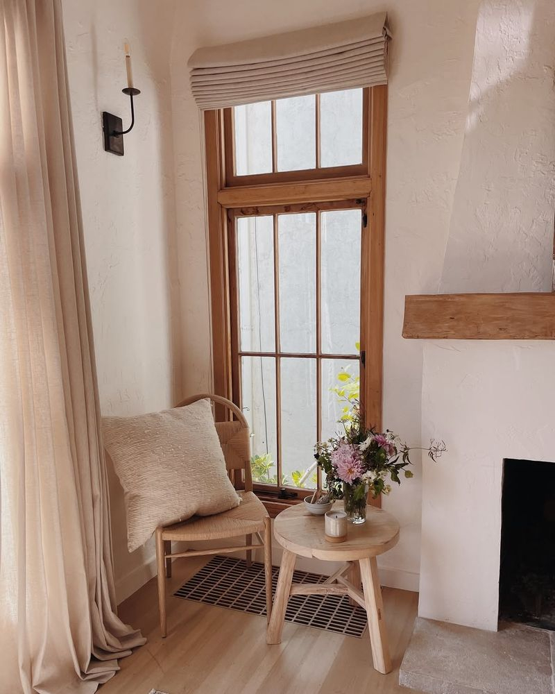 21 Ways To Design A Drawing Room For Entertaining Guests At Home in