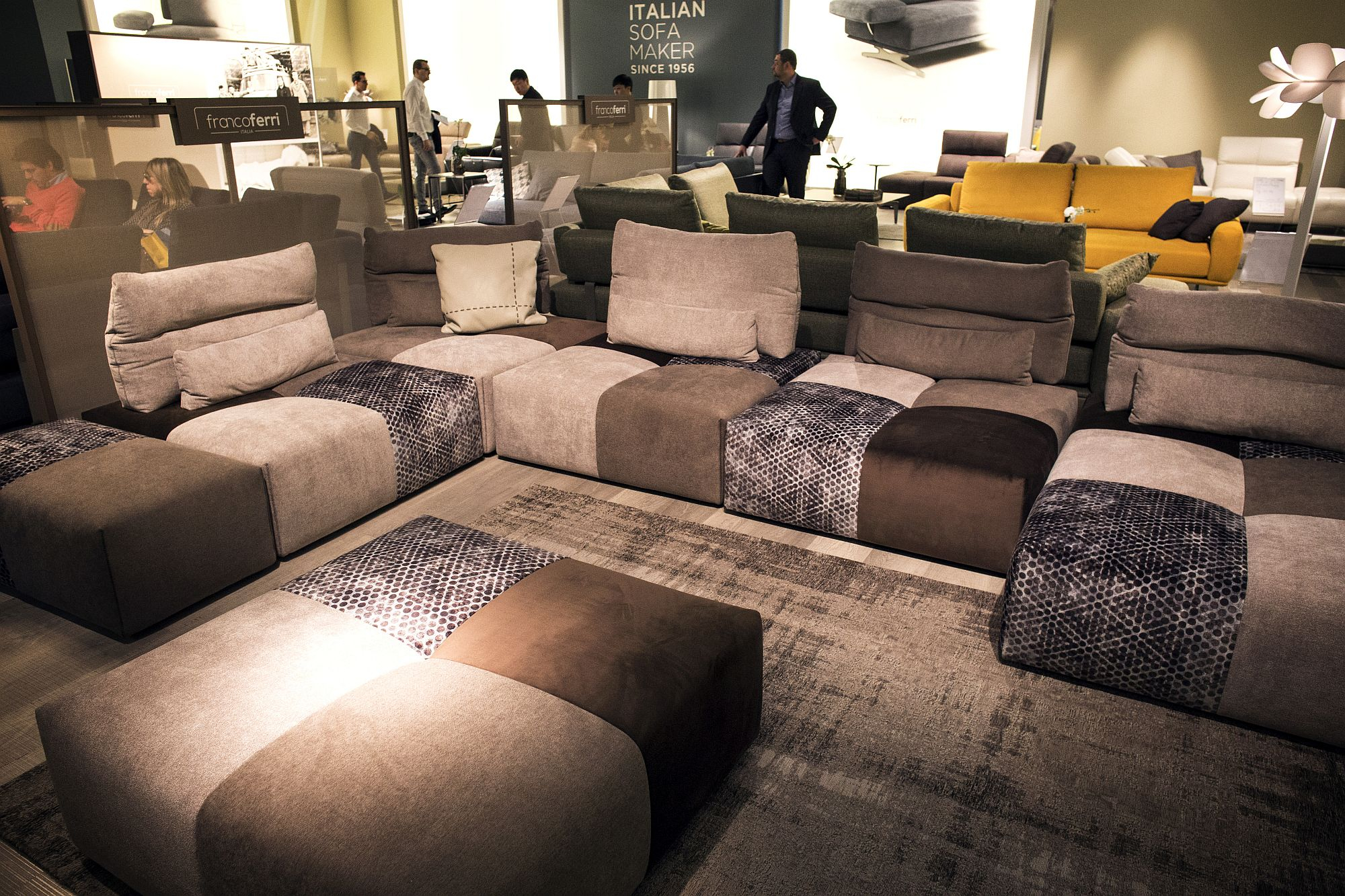 20 Modern Modular Sofas And Sectionals Ushering In Decorating Ease inside