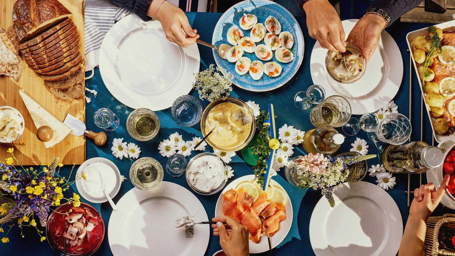 How To Set A Table For Family Gatherings | Storables in Choosing the Right Dining Table for Your Family Gatherings
