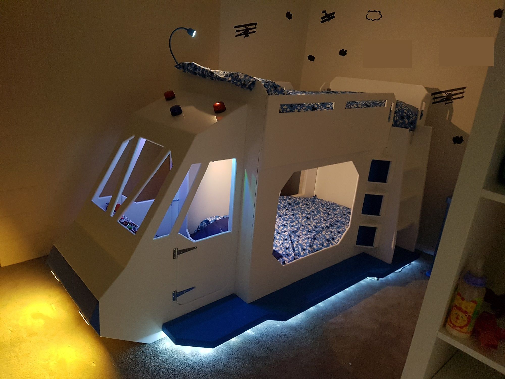 Perfect Bunk Beds Saving Space At Mike Quinn Blog in Creating a Safe and Fun Sleep Space with Twin Bunk Beds
