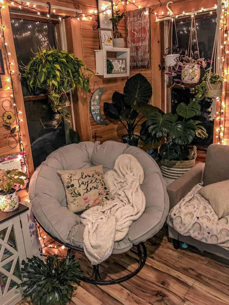 Plant Reading Nook Oasis | Chill Room, Bedroom Reading Nooks, Room ... pertaining to From Daybeds to Dreamscapes Creating a Cozy Nook with the Oasis Bunk Bed
