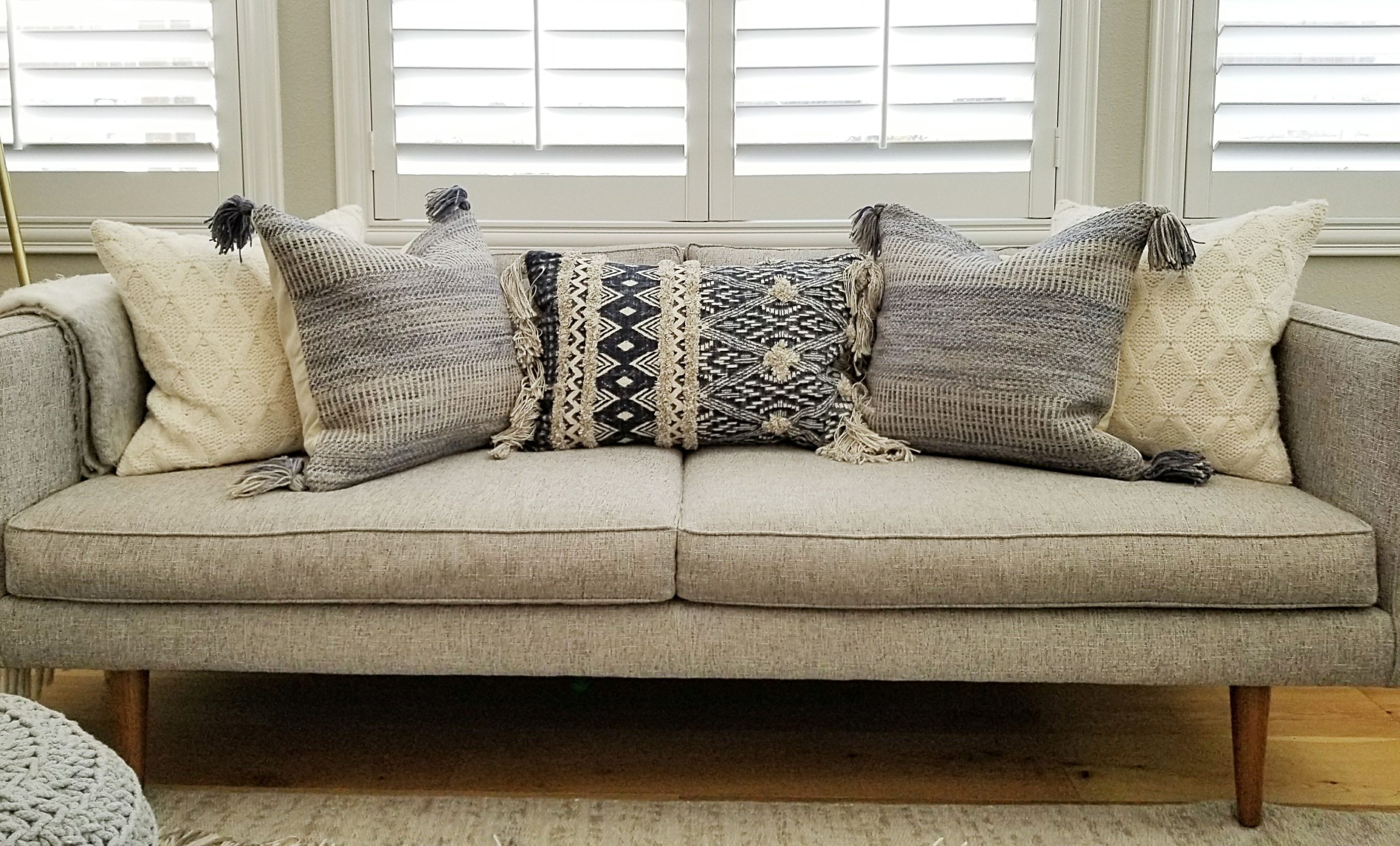 Large Throw Pillows For The Couch At Alicia Farley Blog pertaining to How To Style Sofa With Throw Pillows