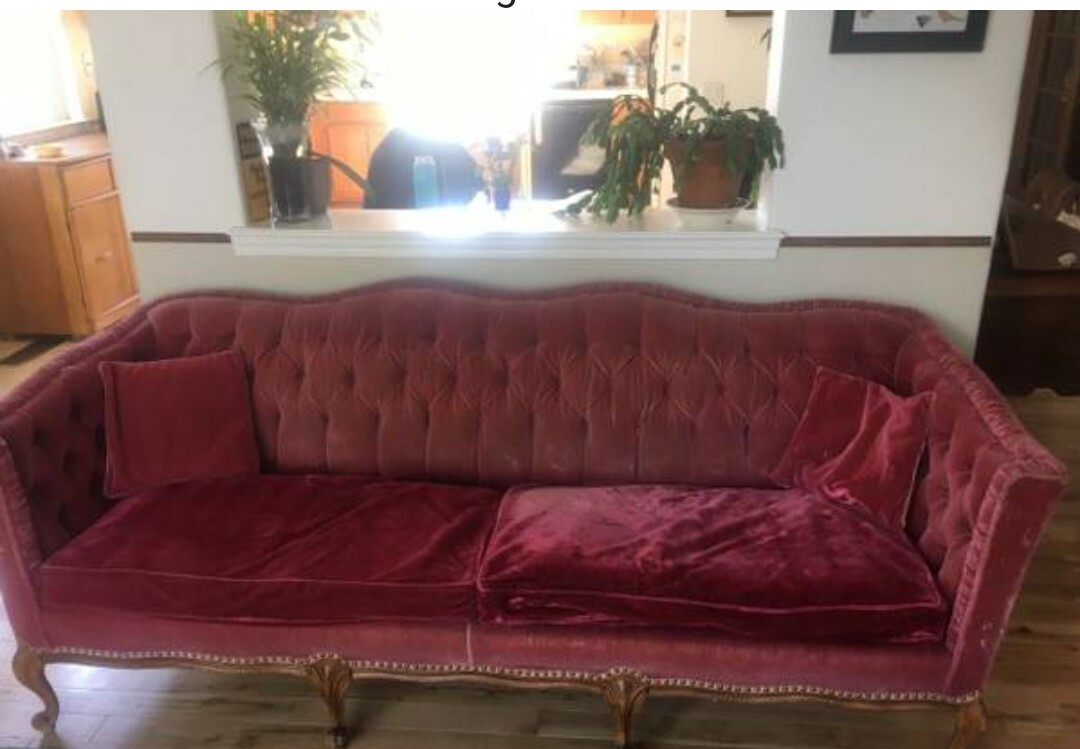 Vintage Velvet Sofa in Retro Vintage Velvet Sofa Inspiration