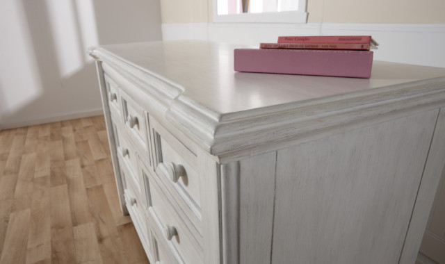 Pali Design Cristallo 5-Drawer Dresser, Vintage White - Farmhouse ... throughout How Pali Design balances traditional aesthetics with contemporary functionality