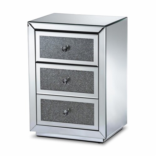 Creating Visual Depth with Mirrored Bedroom Accessories