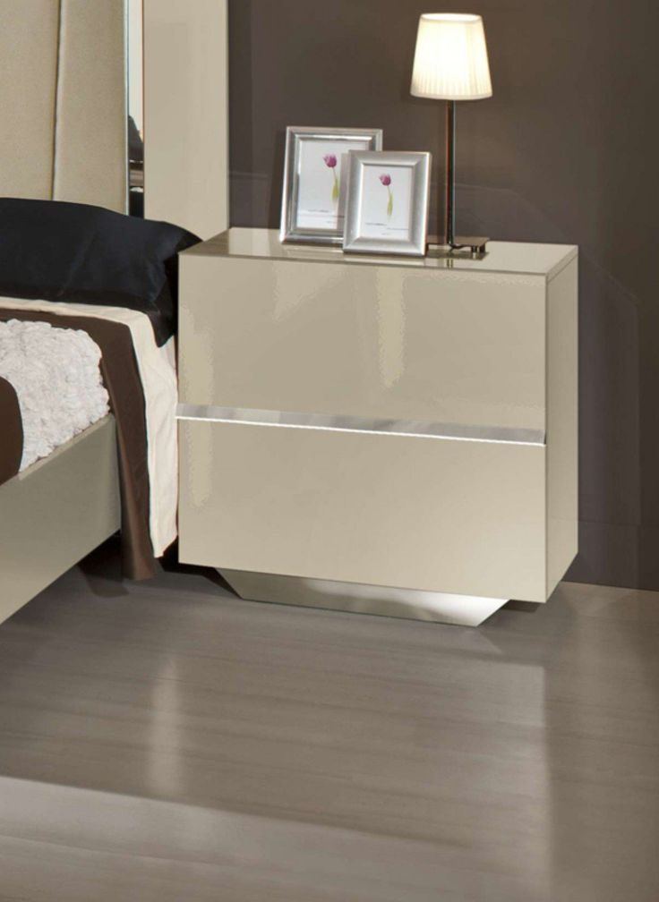 Modrest Luxor Italian Modern Beige Nightstand Sku Vgacluxor-Ns-Bge ... pertaining to Choosing the Right Nightstand for Your Modern Living Room Setup
