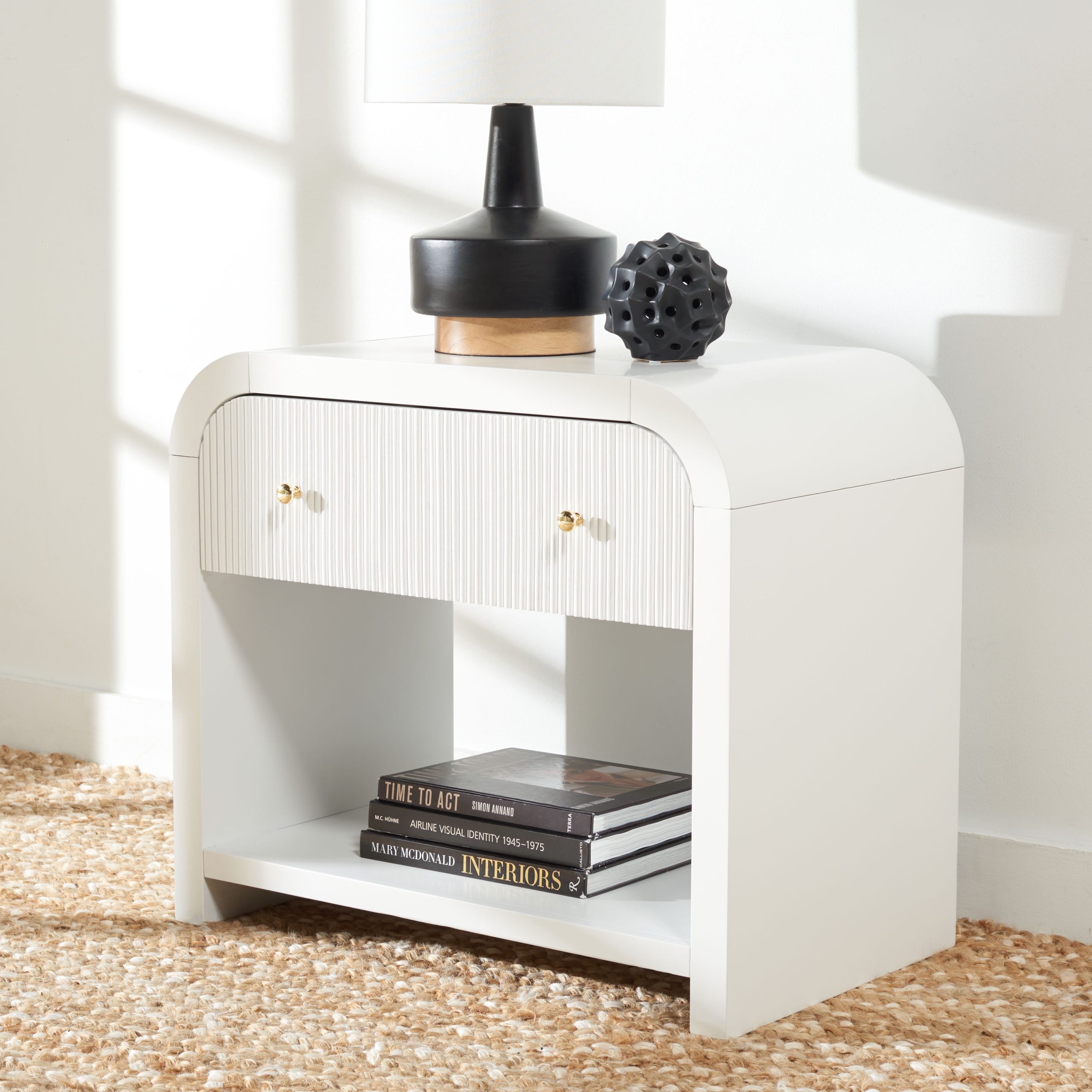 Safavieh Couture Liabella Glam Nightstand With 1 Drawers, White/Gold ... inside Safavieh Couture Liabella 1 Drawer Curved Nightstand