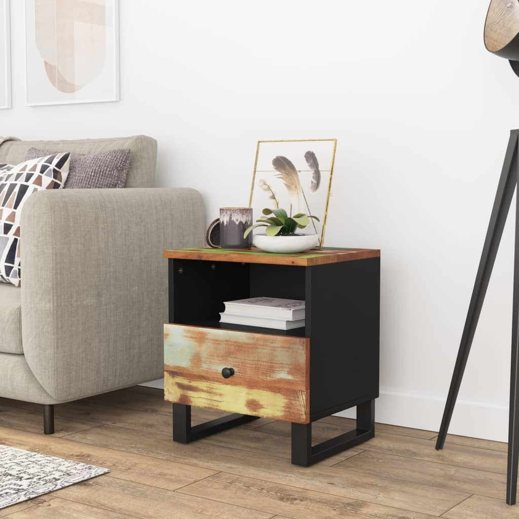The Versatility of Solid Wood End Tables in Bedroom and Living Room Settings