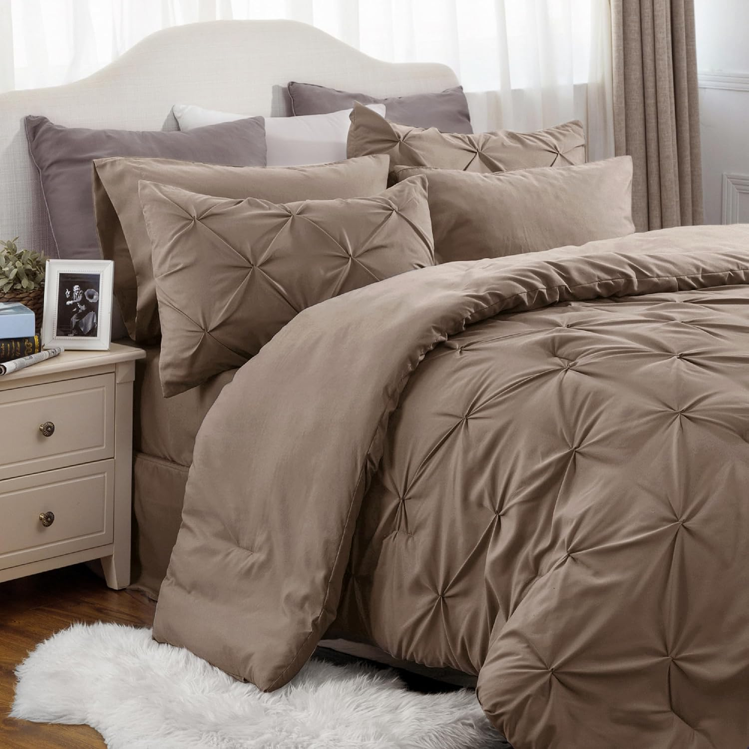 Amazon.com: Bedsure Full Size Comforter Sets - 7 Pieces Pintuck Bed Set ... intended for What Size Comforter For Full Bed