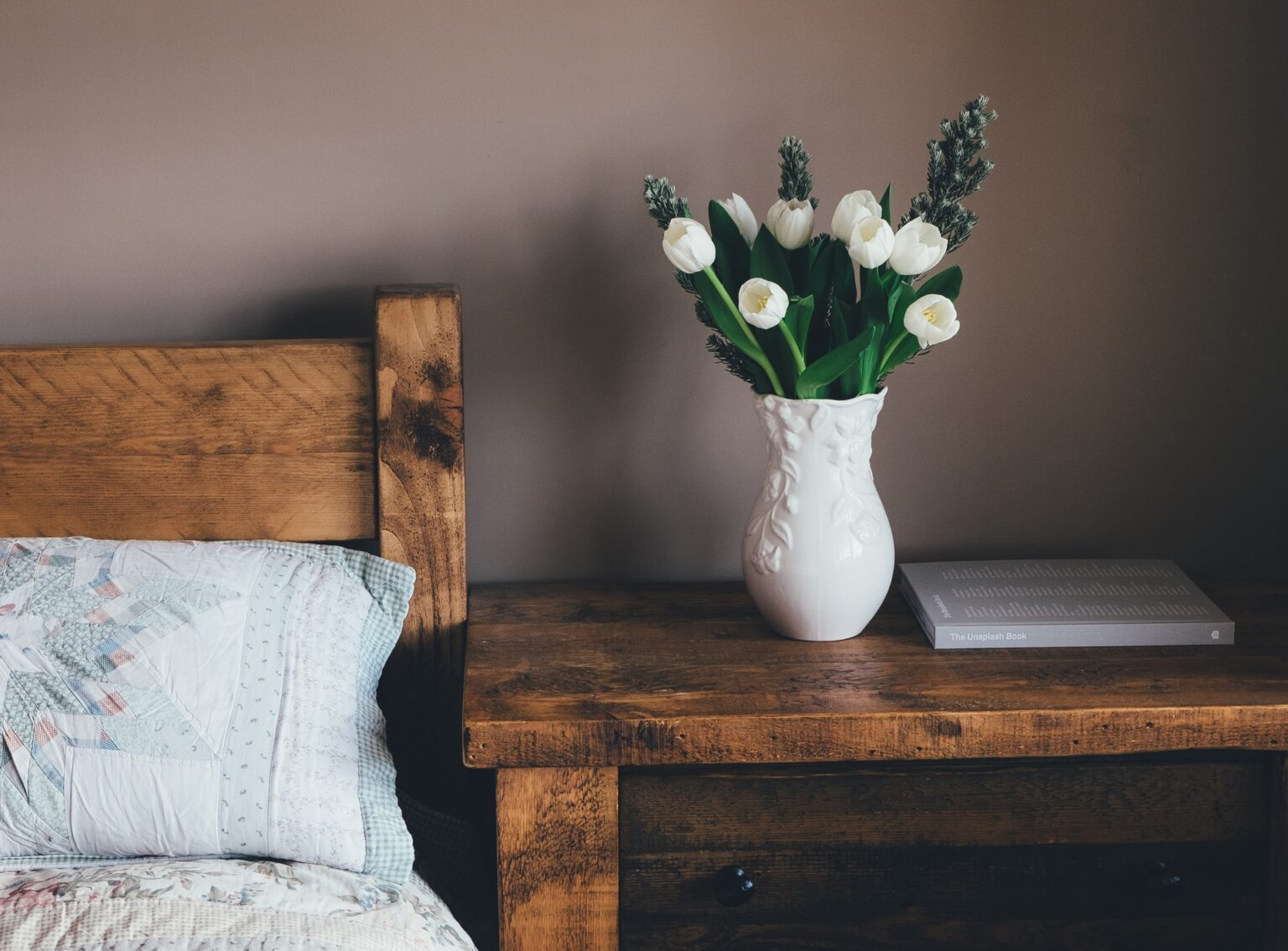 How Tall Should A Bedside Table Be Compared To The Bed? - The Event ... with regard to How to Choose the Perfect Bedside Table Height for Maximum Comfort