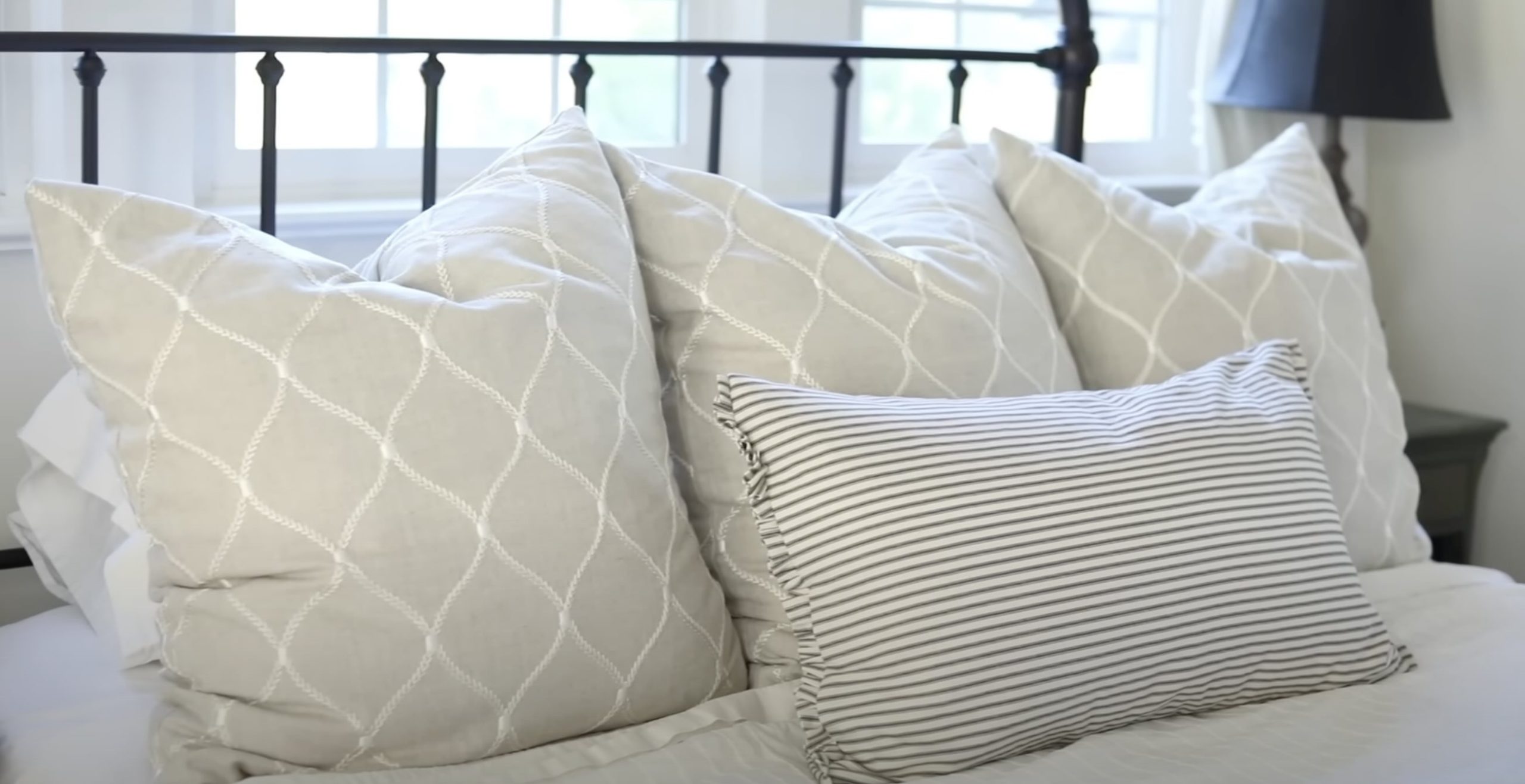 How To Set Up Euro Pillows On Bed At Patrick Purcell Blog for How to Choose the Right Euro Sham for Your King Size Bed Setup