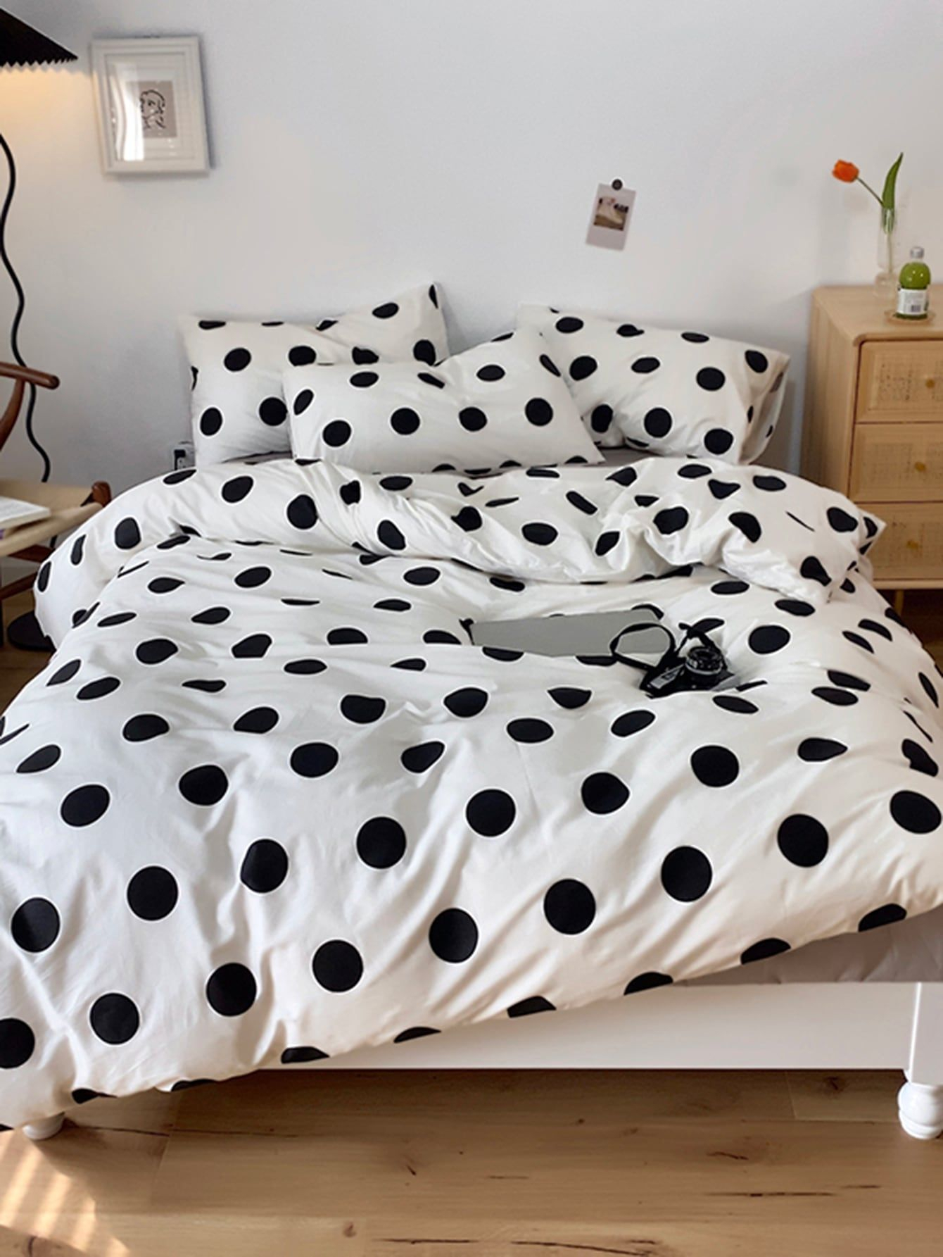 Polka Dot Pattern Duvet Cover Set - Modern And Stylish regarding Care tips for maintaining the pristine look of black white polka dot bedding