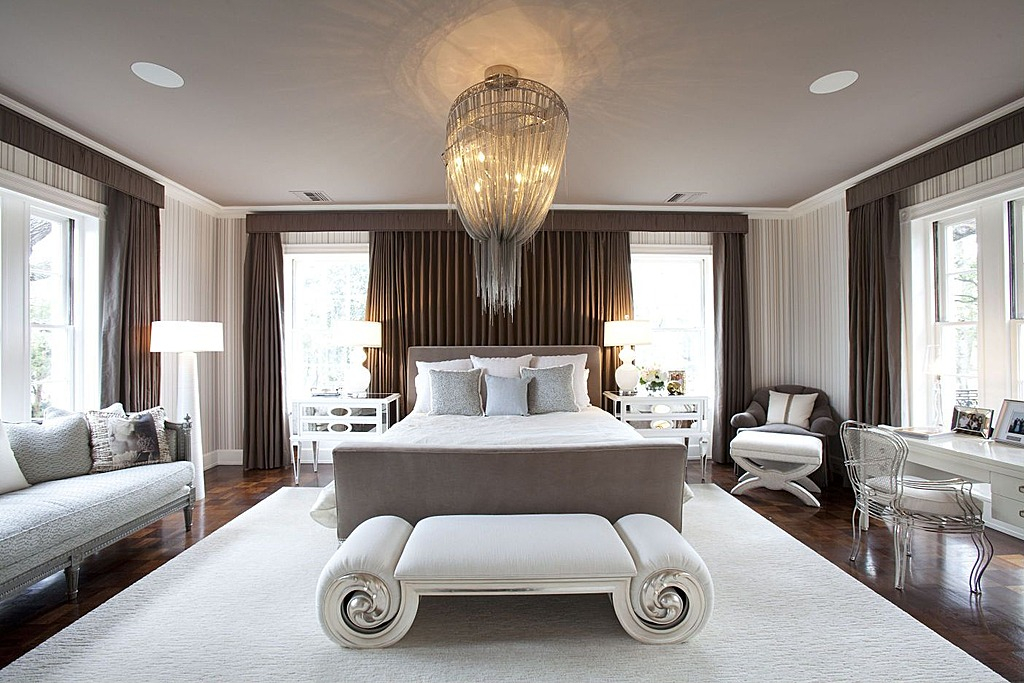 25 Contemporary Master Bedroom Design Ideas regarding Maximizing Space and Style in Oversized Bedroom Designs