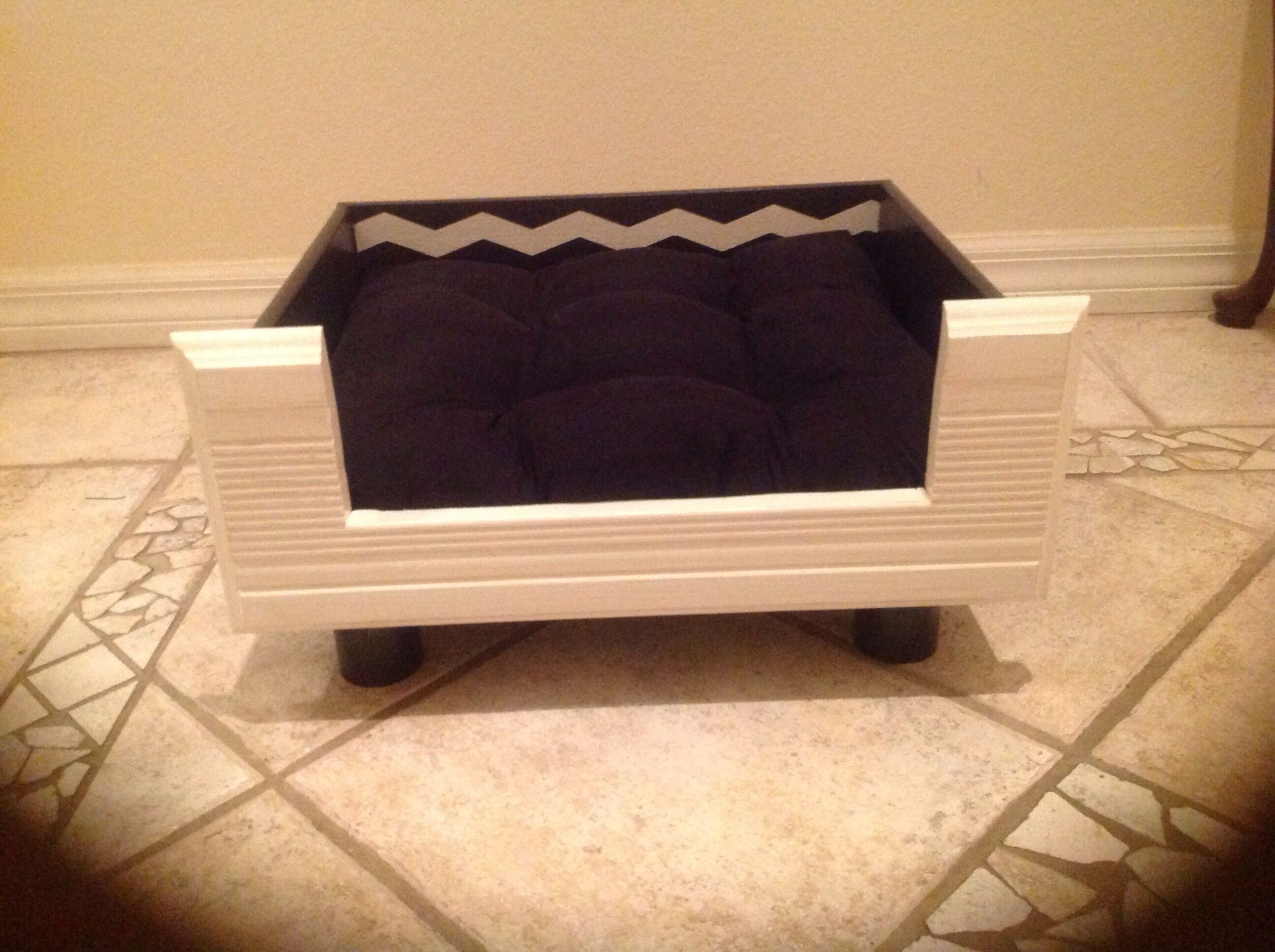 Customizable Black And White Dog Bed with regard to Black And White Dog Bed