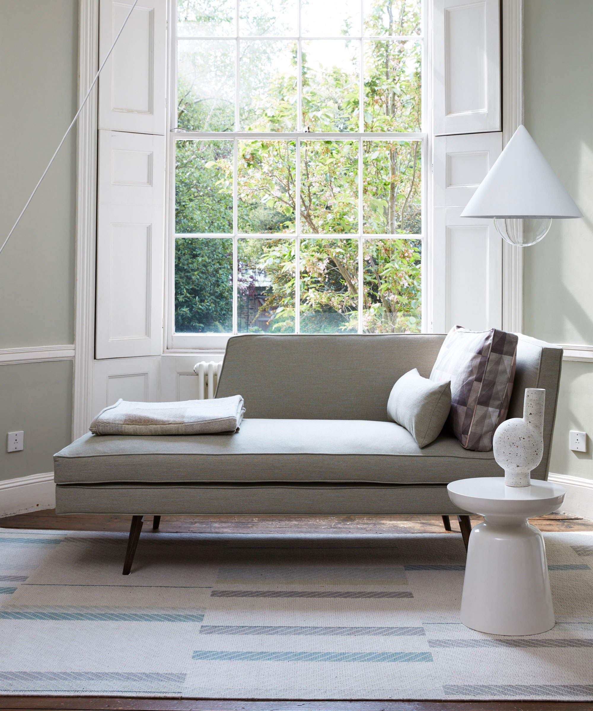 Making the Most of Limited Space with Smart Small Day Bed Designs
