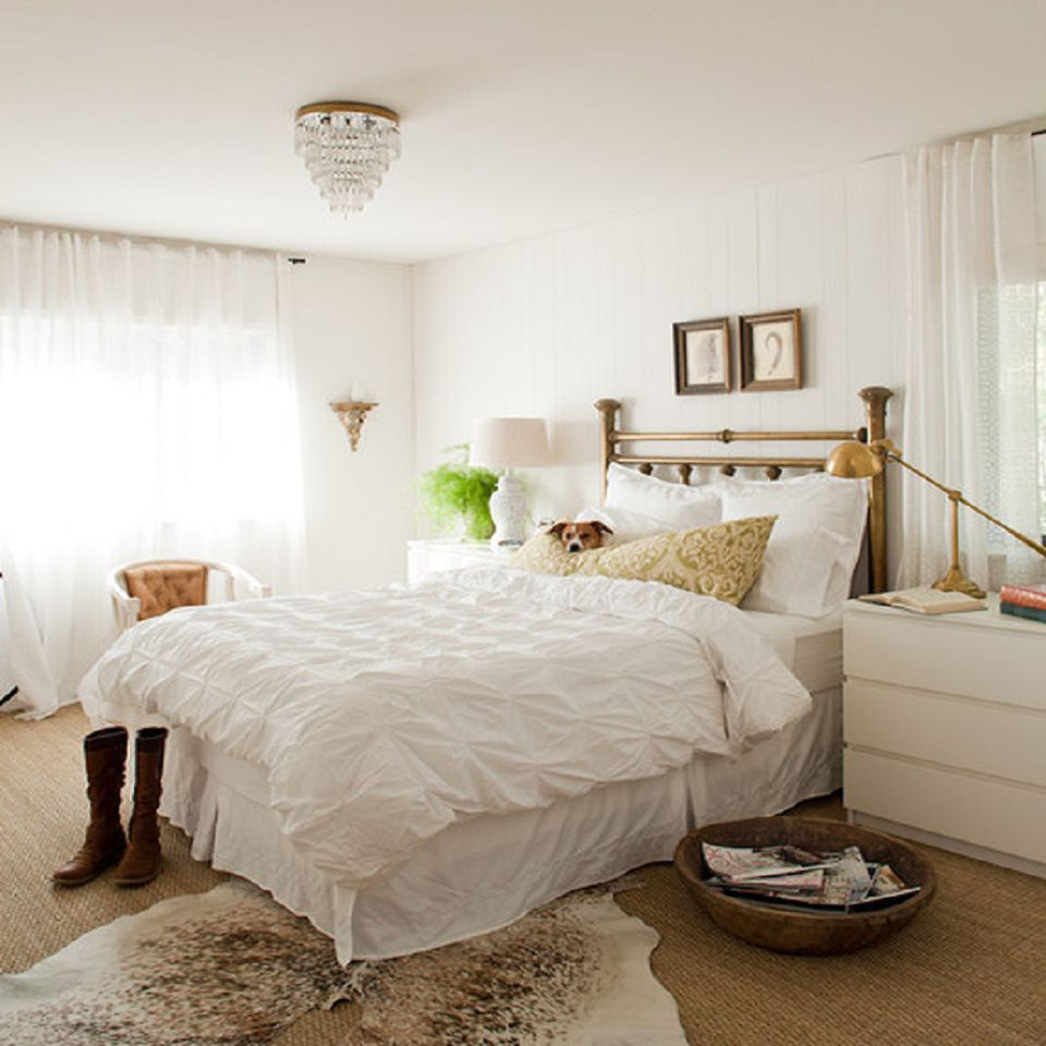 Decorating Bedrooms With White Walls with Creating peaceful sleep environments with white wall decor