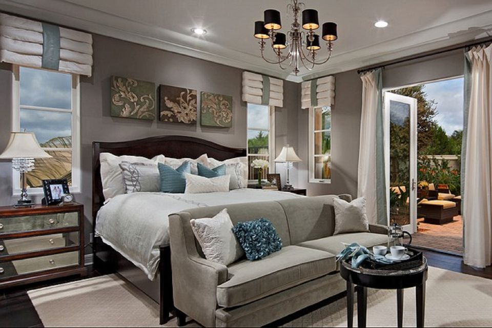 Master Bedroom Design Ideas And Photos in Maximizing Space and Style in Oversized Bedroom Designs