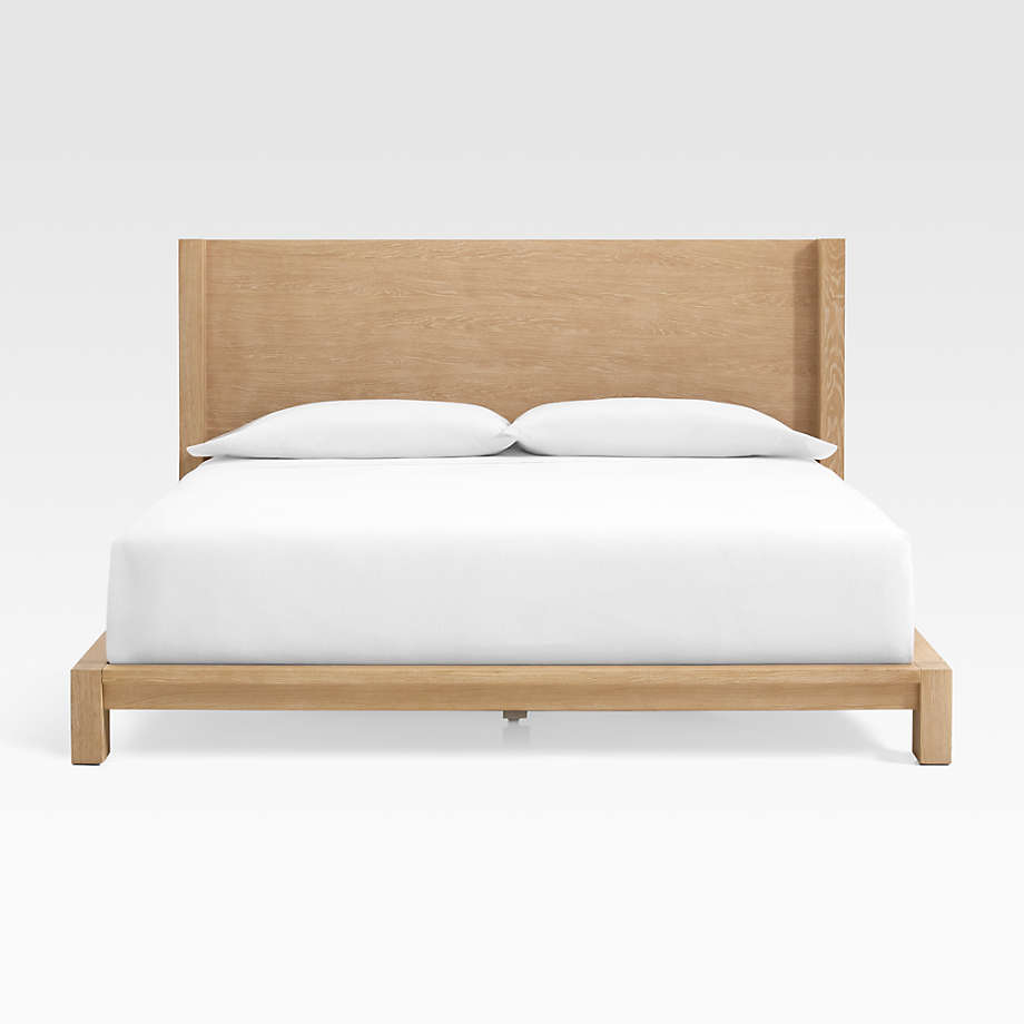 Understanding the durability advantages of white oak in king size bed construction