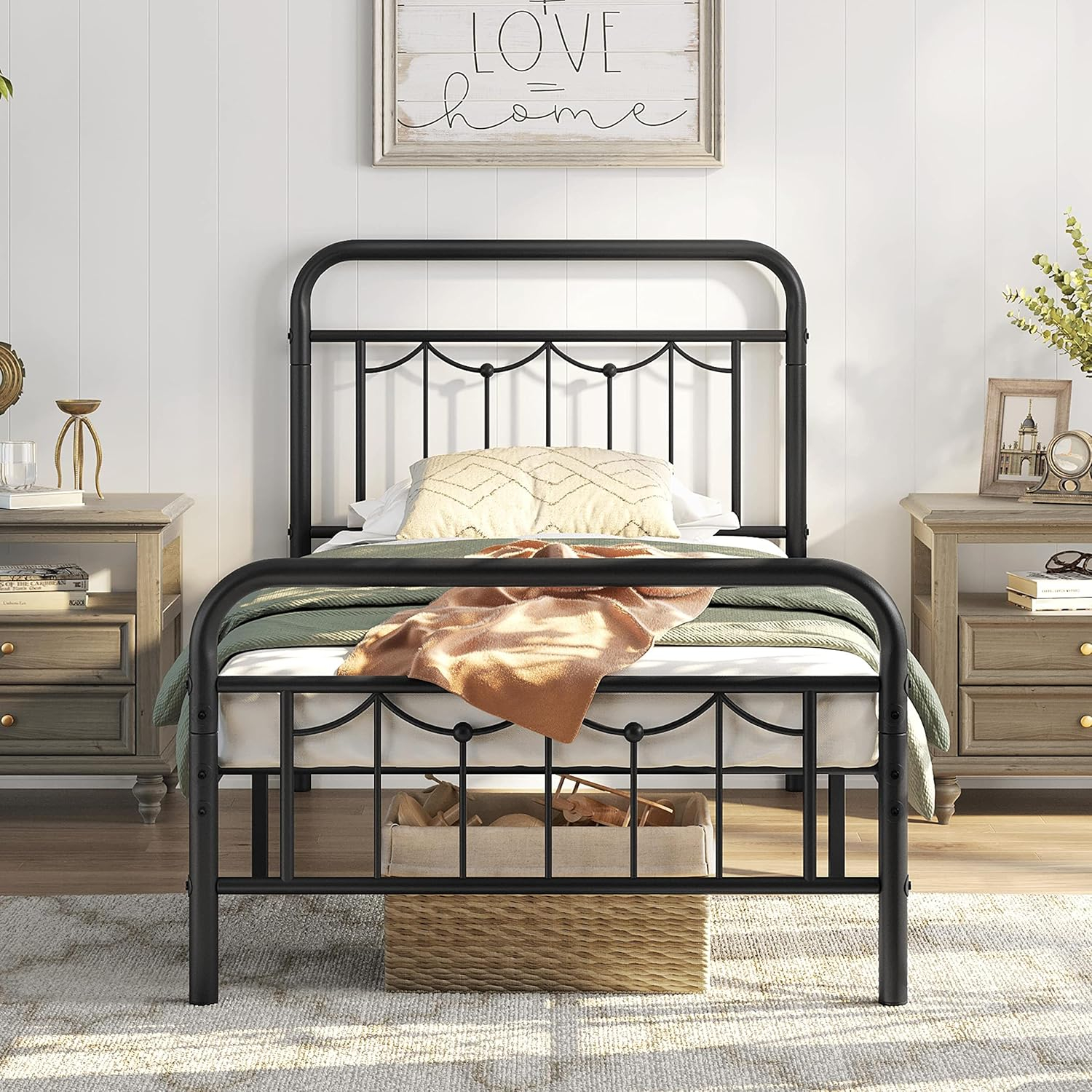Yaheetech Twin Size Metal Bed Frame With Vintage Headboard And ... with regard to Metal Bed Frame For Twin
