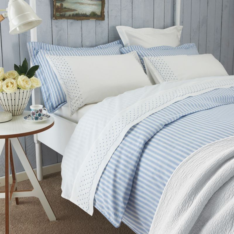The science behind why blue and white bedding creates peaceful sleep spaces