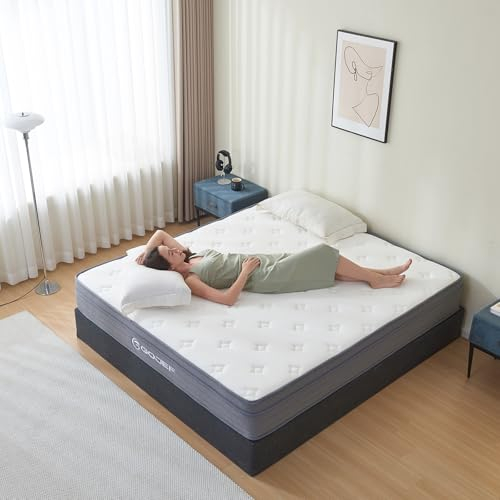 How Much Does A Queen Mattress Weigh? - Weight Range & Factors ... with regard to Queen Mattress Weight Comparison for Better Purchasing Decisions