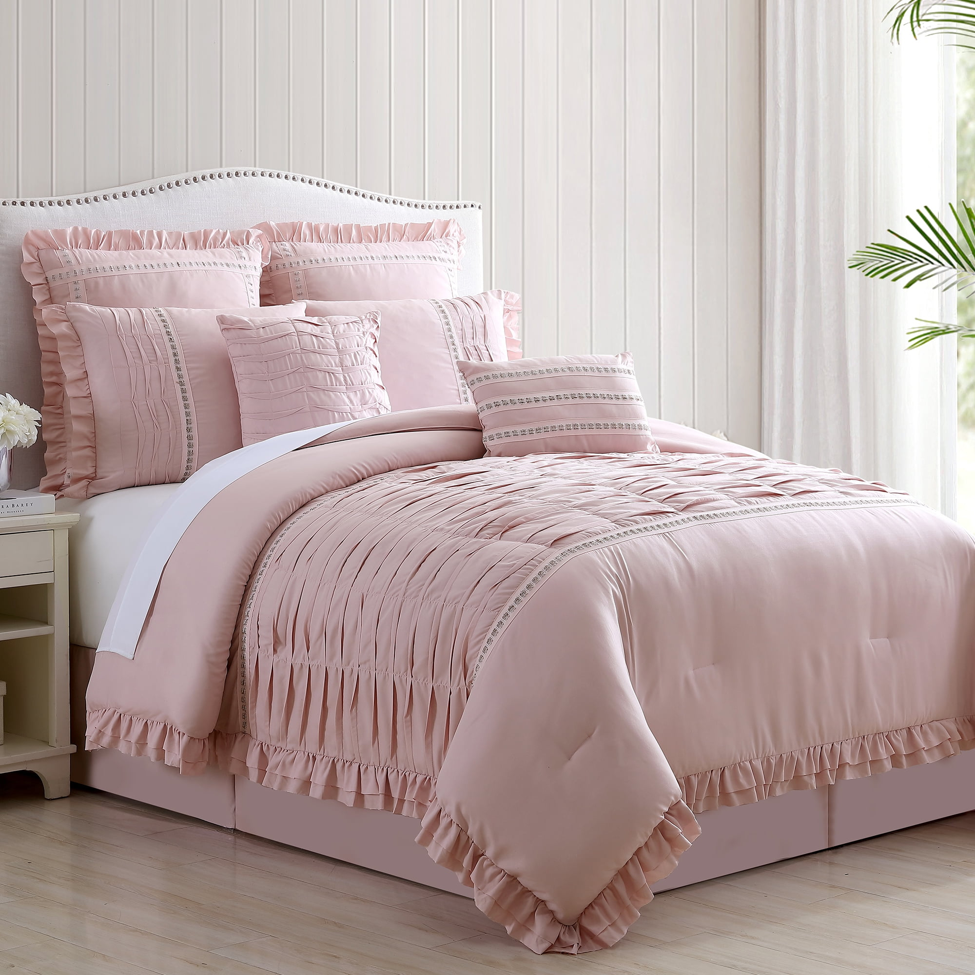 Expert insights into selecting the best 8 piece queen bed set for comfort