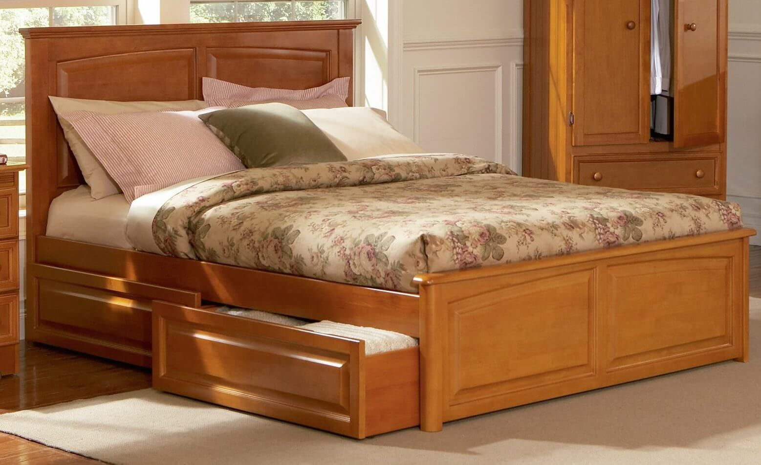 Queen Platform Bed With Storage Drawers - Oneathomeclub in Storage Bed With Drawers Queen
